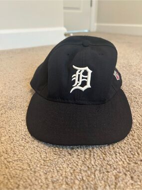New Era Black Hat with White Detroit 'D' Logo